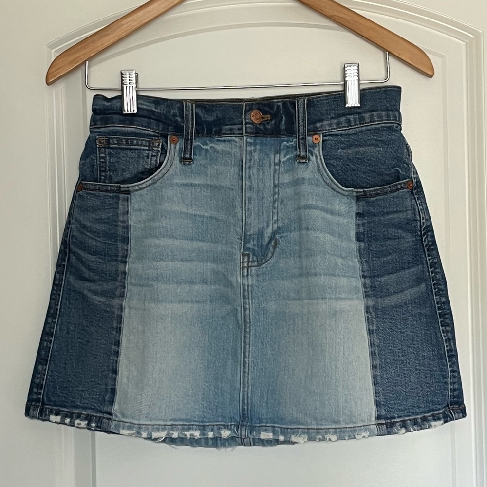 Madewell Retro Two-Toned Blue Jean Denim Mini Skirt Distressed Frayed Hem Sz 26